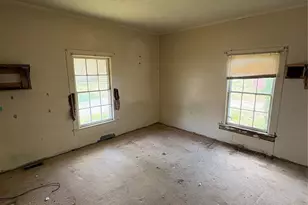 113 S Davie St, Cooleemee, NC 27028 - Photo 11