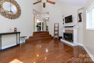 33 Lovers Loop Rd, Asheville, NC 28803 - Photo 9