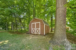 1908 W Sugar Creek Rd, Charlotte, NC 28262 - Photo 37