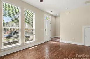 951 Warren Burgess Ln, Charlotte, NC 28205 - Photo 5