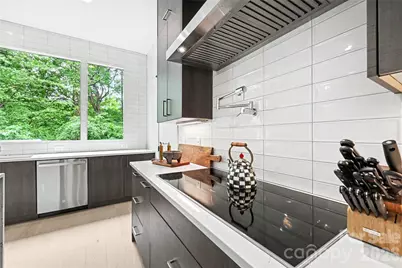 2810 Huntingtowne Farms Lane, Charlotte, NC 28210 - Photo 13