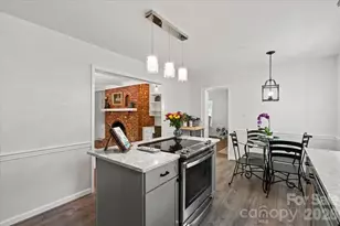 3741 Riverbend Rd, Charlotte, NC 28210 - Photo 9