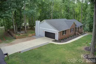 636 Wilderness Trl, Denver, NC 28037 - Photo 3
