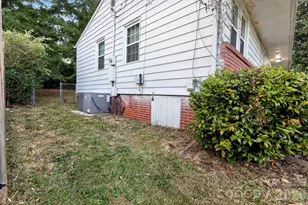 220 Woodview Ave, Spartanburg, SC 29306 - Photo 9
