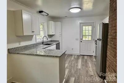 8855 Bugger Hollow Road, Newland, NC 28657 - Photo 5