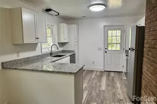 8855 Bugger Hollow Rd, Newland, NC 28657 - Photo 5