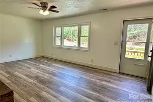 8855 Bugger Hollow Rd, Newland, NC 28657 - Photo 13