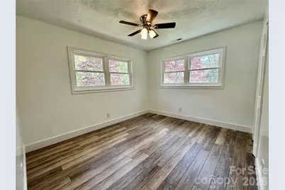 8855 Bugger Hollow Road, Newland, NC 28657 - Photo 19