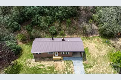 8855 Bugger Hollow Road, Newland, NC 28657 - Photo 3