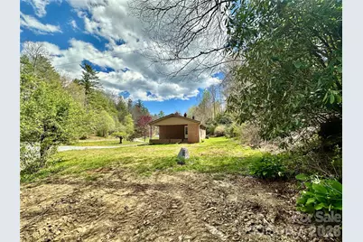 8855 Bugger Hollow Road, Newland, NC 28657 - Photo 33
