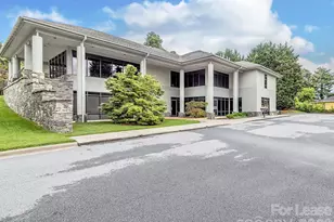902 Fleming St, Hendersonville, NC 28791 - Photo 1