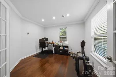 1221 Queen Lyon Court, Charlotte, NC 28205 - Photo 7