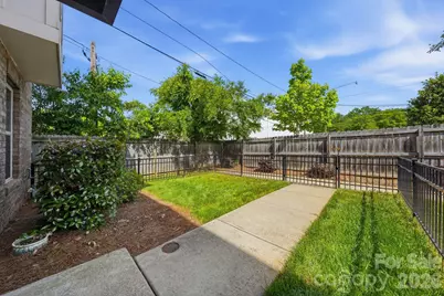 1221 Queen Lyon Court, Charlotte, NC 28205 - Photo 3