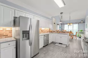 11811 Crossroads Pl, Concord, NC 28025 - Photo 9