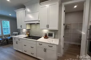 12015 Lavinia Ln, Charlotte, NC 28277 - Photo 31