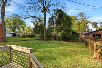 1642 Washington Avenue, Charlotte, NC 28216 - Photo 29