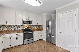 125 Fawnwood Dr, Statesville, NC 28625 - Photo 15