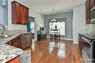 10234 Tintinhull Dr, Fort Mill, SC 29707 - Photo 11