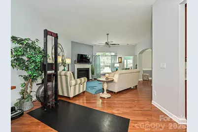 10234 Tintinhull Drive, Fort Mill, SC 29707 - Photo 3