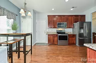 10234 Tintinhull Dr, Fort Mill, SC 29707 - Photo 7