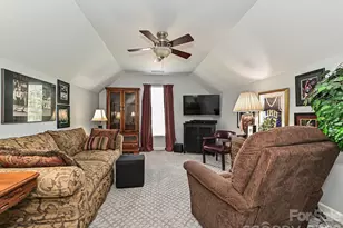 10234 Tintinhull Dr, Fort Mill, SC 29707 - Photo 23