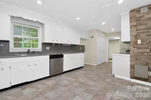 7007 Crossridge Rd, Charlotte, NC 28214 - Photo 13