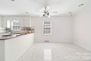 7516 Watercrest Rd, Charlotte, NC 28210 - Photo 19