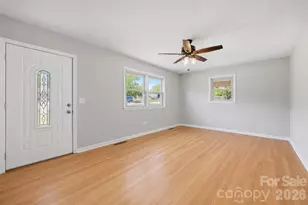 1910 26th St NE, Hickory, NC 28601 - Photo 5