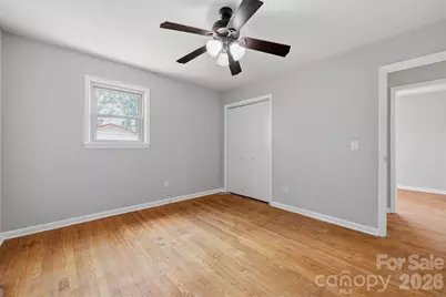1910 26th Street NE, Hickory, NC 28601 - Photo 21