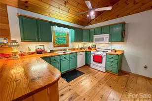 175 Cougar Ln, Whittier, NC 28789 - Photo 9