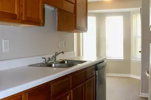 4621 Victory Ln, Charlotte, NC 28269 - Photo 5