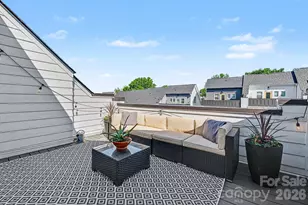 562 W End Dr, Charlotte, NC 28208 - Photo 23