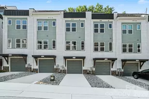 562 W End Dr, Charlotte, NC 28208 - Photo 31