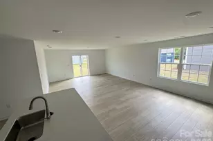 189 Rock Ave, Statesville, NC 28625 - Photo 5