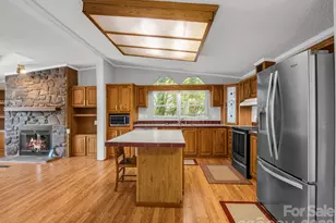 213 Old State 10 Rd, Black Mountain, NC 28711 - Photo 15