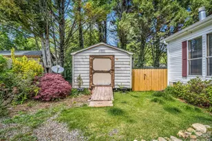 213 Old State 10 Rd, Black Mountain, NC 28711 - Photo 7