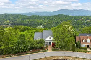 1403 Woodsong Dr, Hendersonville, NC 28791 - Photo 3