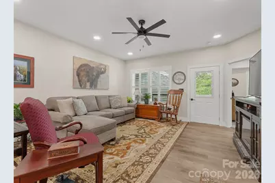 143 Carver Street #13, Brevard, NC 28712 - Photo 11