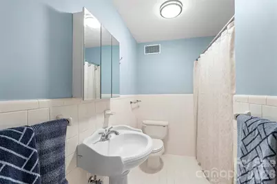 1300 Queens Road #402, Charlotte, NC 28207 - Photo 15