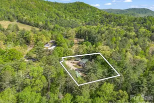 203 Rogat Rd, Hendersonville, NC 28792 - Photo 7