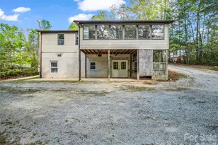 203 Rogat Rd, Hendersonville, NC 28792 - Photo 29