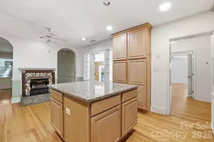 200 Altondale Ave, Charlotte, NC 28207 - Photo 17