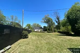 2437 Remount Rd, Charlotte, NC 28208 - Photo 13