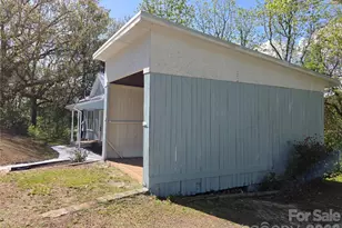 267 Beaverdam St, Canton, NC 28716 - Photo 3