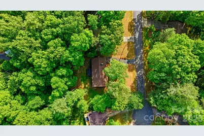 9197 Apache Drive, Hickory, NC 28601 - Photo 21