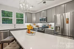 2242 Electric Ln, Charlotte, NC 28205 - Photo 11