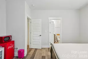 2242 Electric Ln, Charlotte, NC 28205 - Photo 15