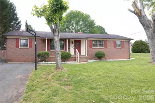 100 Woodward Ave, Morganton, NC 28655 - Photo 1