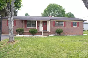 100 Woodward Ave, Morganton, NC 28655 - Photo 5