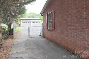 100 Woodward Ave, Morganton, NC 28655 - Photo 13